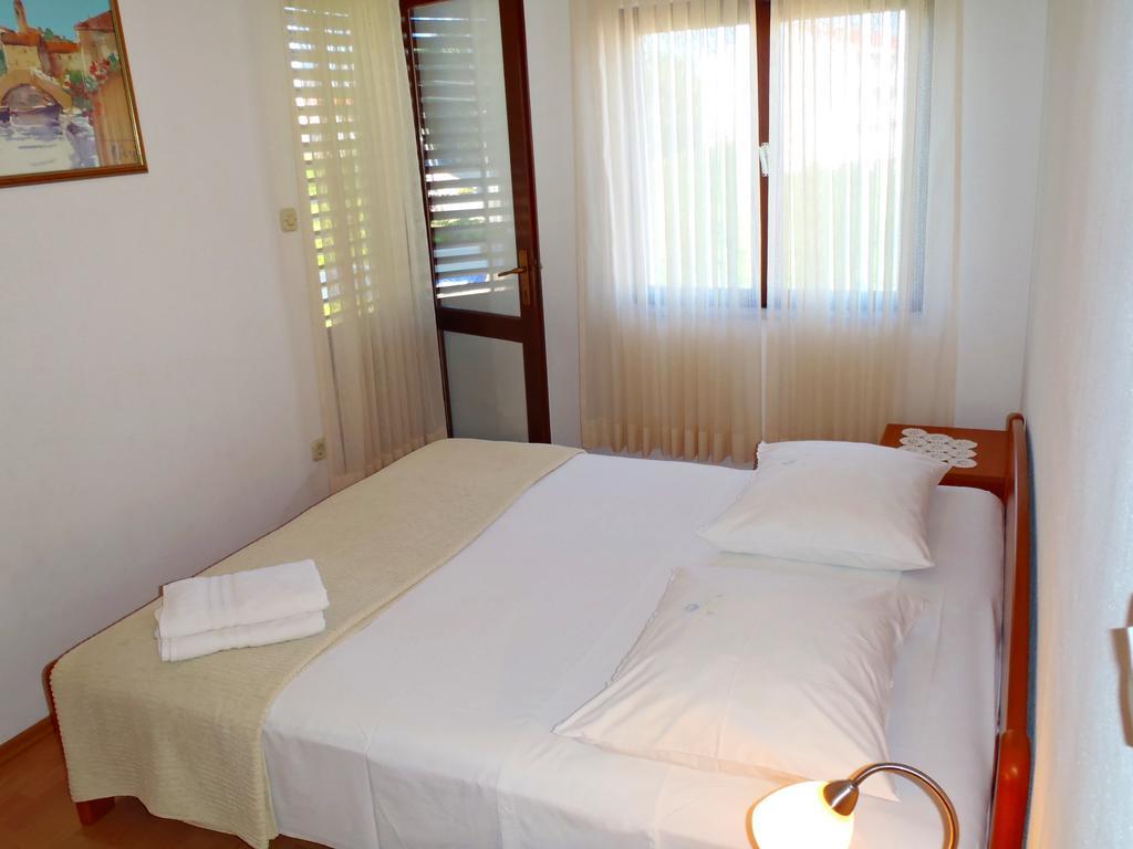 Apartments Ida Sućuraj المظهر الخارجي الصورة